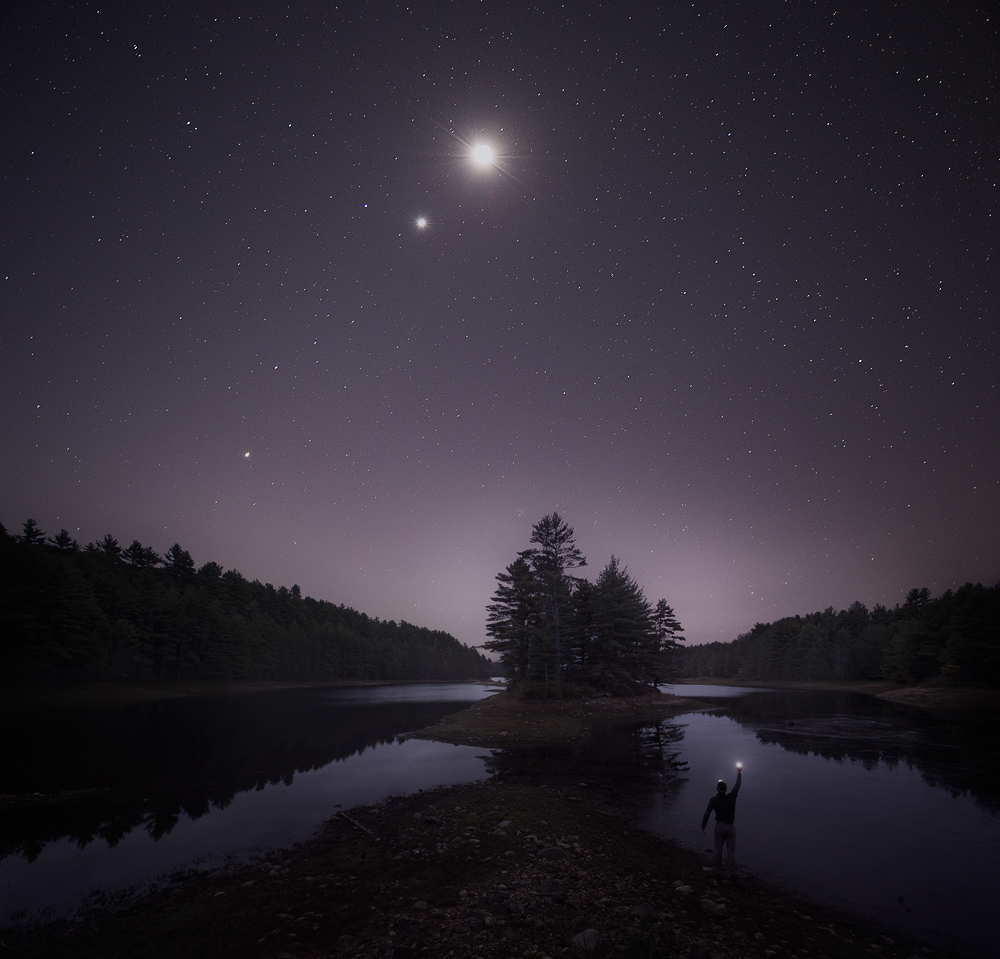 I'm addicted to the night!! I had to say goodbye to the MIlky Way until the spring but the moon, Venus and Jupiter kept me company...